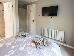 Badgers Hollow Lodge