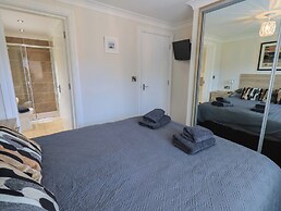 Wansfell Retreat Lodge