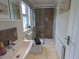 Wansfell Retreat Lodge