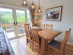 Wansfell Retreat Lodge