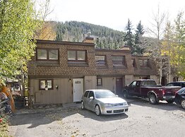 West Vail Riverfront Lodging, Colorado