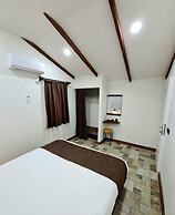 Milyos Hotel