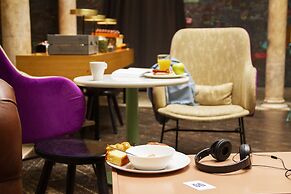 Room00 Salvador Hostel