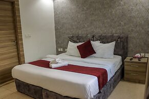 Twins Downtown Hotel