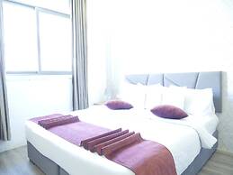 Twins Downtown Hotel