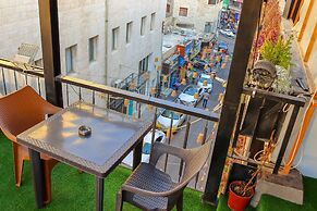 Twins Downtown Hotel