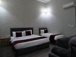 Twins Downtown Hotel