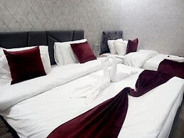 Twins Downtown Hotel