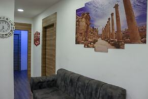 Twins Downtown Hotel