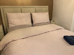 Beautiful 2 Bed Balcony Apart Seafront Eastbourne