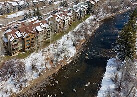 Canyon Run I-203 2 Bedroom Condo by RedAwning