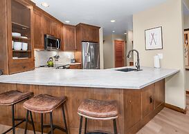 Canyon Run I-203 2 Bedroom Condo by RedAwning