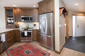 Canyon Run I-203 2 Bedroom Condo by RedAwning