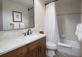 Canyon Run I-203 2 Bedroom Condo by RedAwning