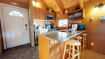 Mammoth View Villas 3 Walk to Village Gondola, Cozy Mountain Cabin in 