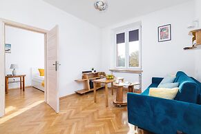 Old Town Basztowa Apartment by Renters