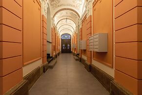 Studio With Jacuzzi by Renters Prestige