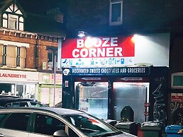 Short Term Shared R&R In Chorlton