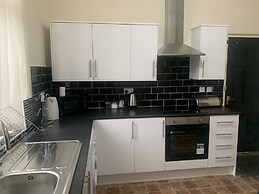 Short Term Shared R&R In Chorlton