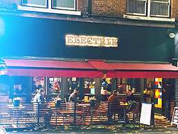 Short Term Shared R&R In Chorlton