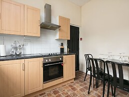 Short Term Shared R&R In Chorlton