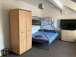 Short Term Shared R&R In Chorlton