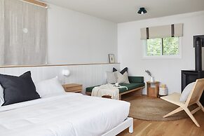 Somewhere Inn Calabogie