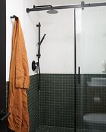 Somewhere Inn Calabogie