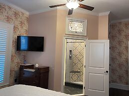 Belle Louise Historic Guest House