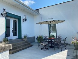 Belle Louise Historic Guest House