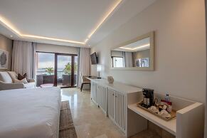 Hacienda Samana Bay Hotel & Residence