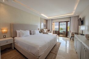 Hacienda Samana Bay Hotel & Residence