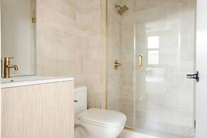 Sonder by Marriott Bonvoy The Edison Apartments Old City