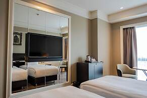 Windsor Hotel & Convention Center