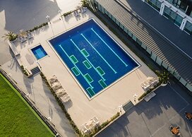 Windsor Hotel & Convention Center