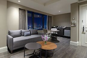 Windsor Hotel & Convention Center