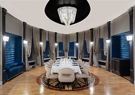 Windsor Hotel & Convention Center