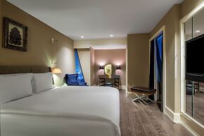 Windsor Hotel & Convention Center