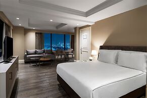 Windsor Hotel & Convention Center