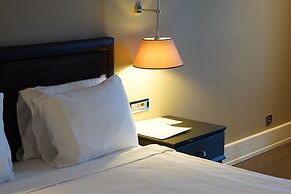 Windsor Hotel & Convention Center