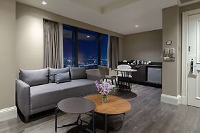 Windsor Hotel & Convention Center