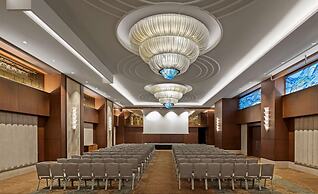 Windsor Hotel & Convention Center