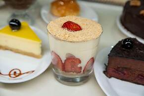 Windsor Hotel & Convention Center