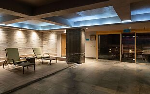 Windsor Hotel & Convention Center