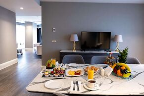 Windsor Hotel & Convention Center