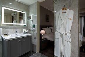 Windsor Hotel & Convention Center