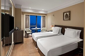 Windsor Hotel & Convention Center