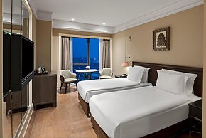 Windsor Hotel & Convention Center