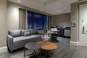 Windsor Hotel & Convention Center