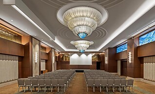 Windsor Hotel & Convention Center